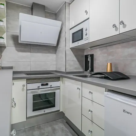 Puerto Cruz Relaxing Shared Pool Апартаменты